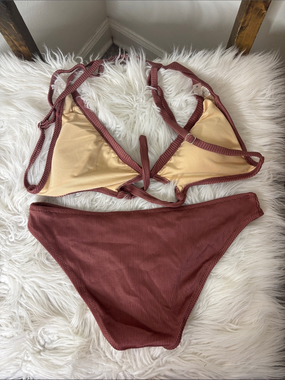 Cupshe Rust Ribbed V-Neck Bikini Set - Picture 3 of 3